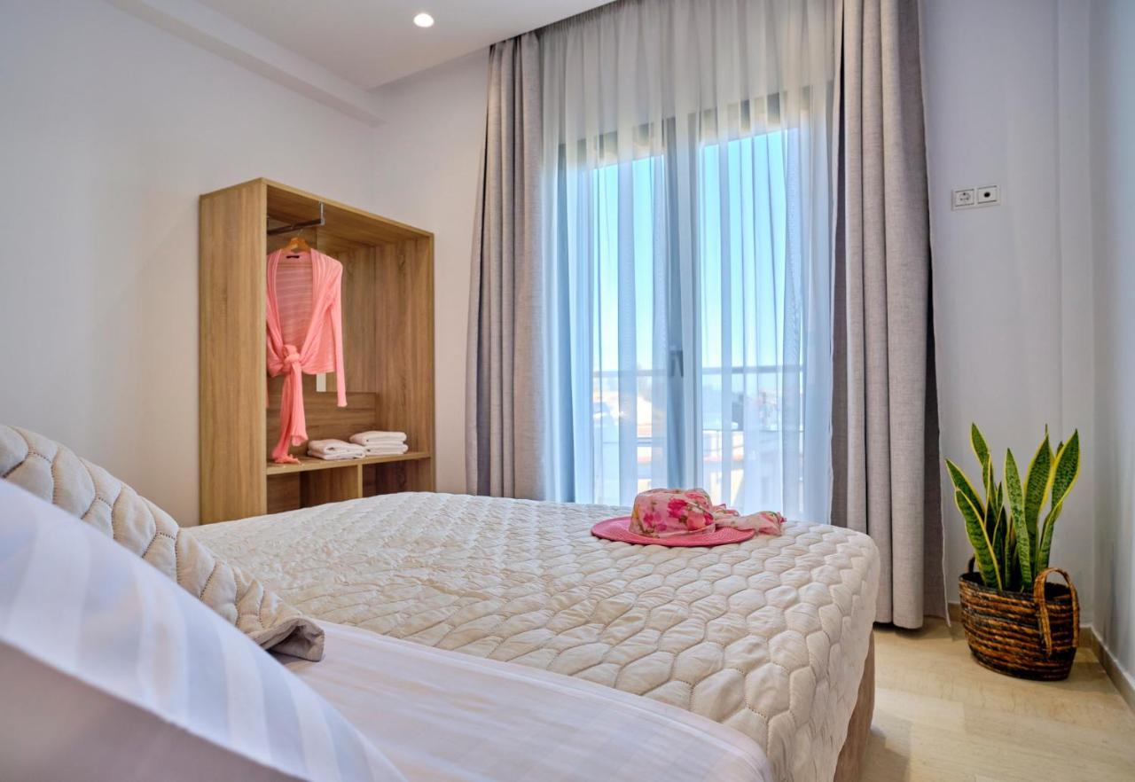 Sunflower Suites Gouvia Corfu Exteriör bild