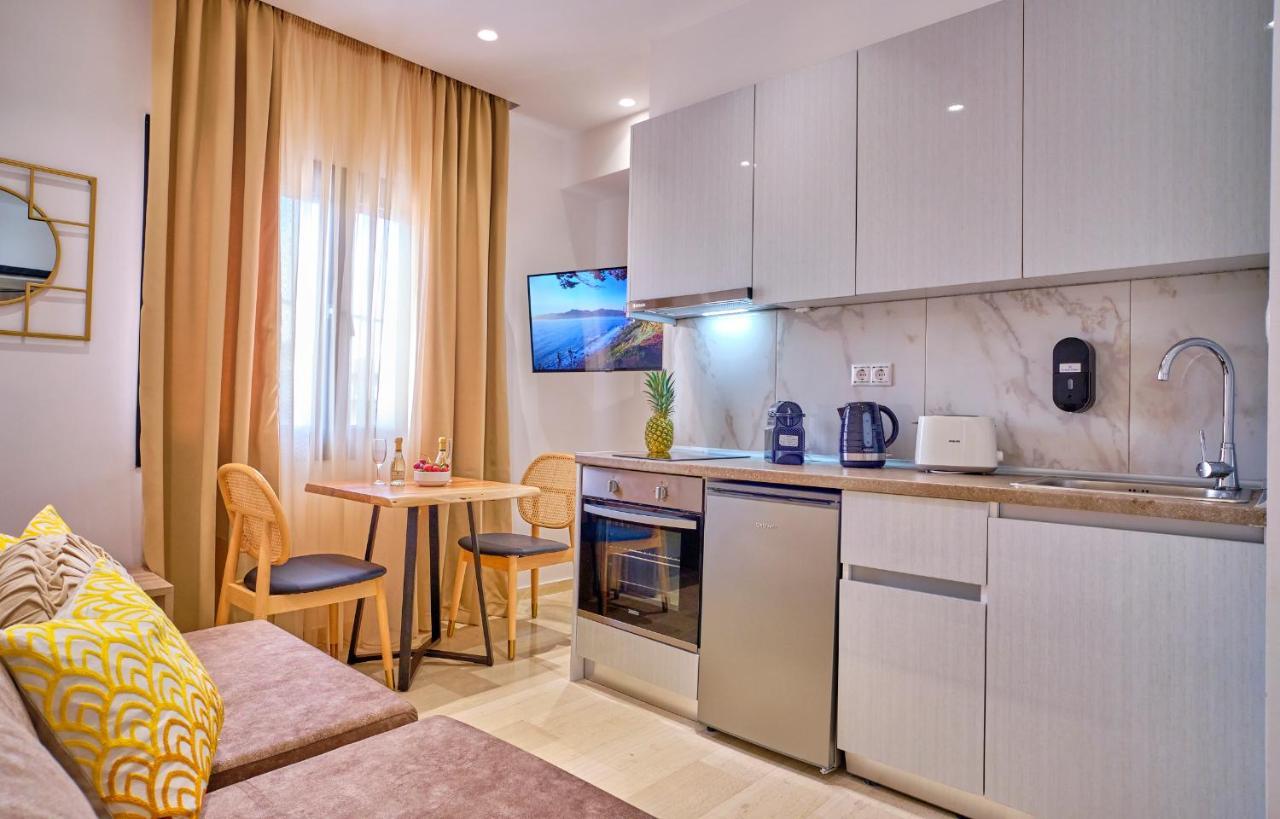 Sunflower Suites Gouvia Corfu Exteriör bild