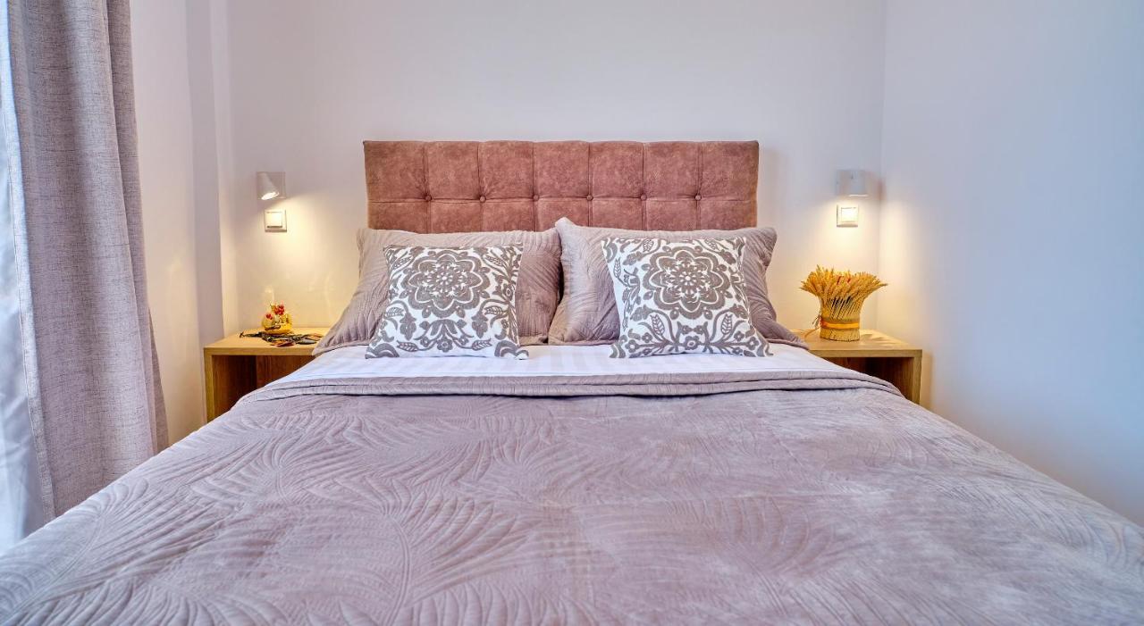 Sunflower Suites Gouvia Corfu Exteriör bild