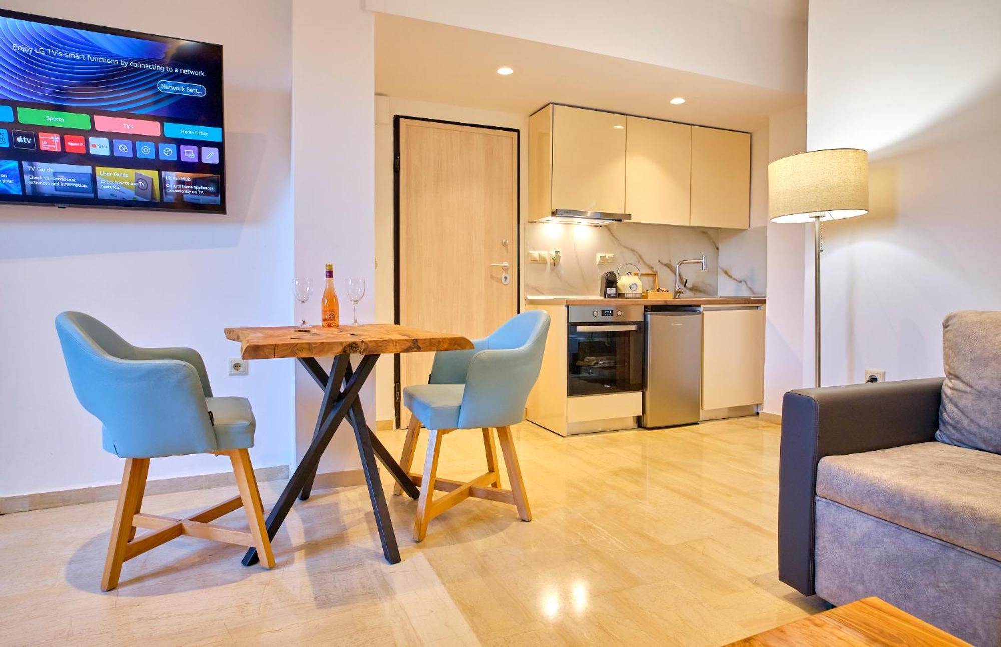Sunflower Suites Gouvia Corfu Exteriör bild